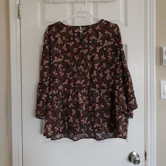 Time and Tru Women's XXL (20) Black Floral Tiered Peplum 3/4 Bell Sleeve Blouse - Picture 2 of 10